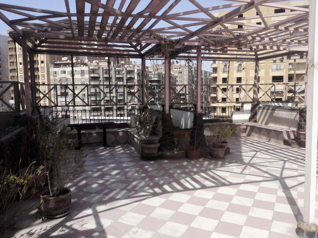 Royal Pyramids Hotel Kairó Kültér fotó
