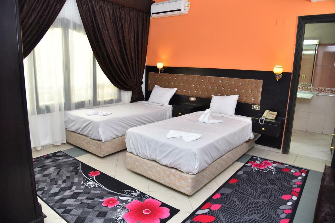 Royal Pyramids Hotel Kairó Kültér fotó