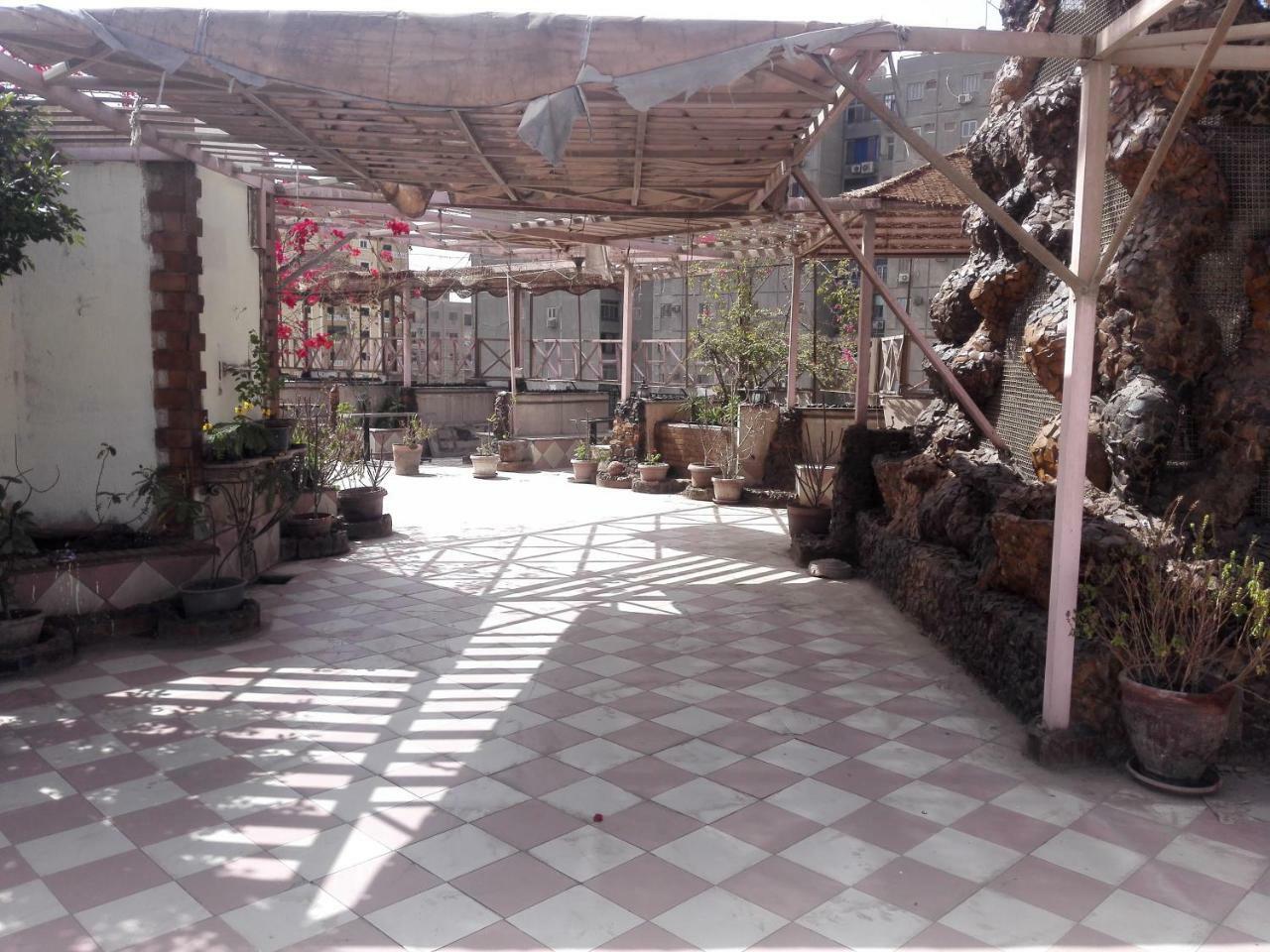 Royal Pyramids Hotel Kairó Kültér fotó