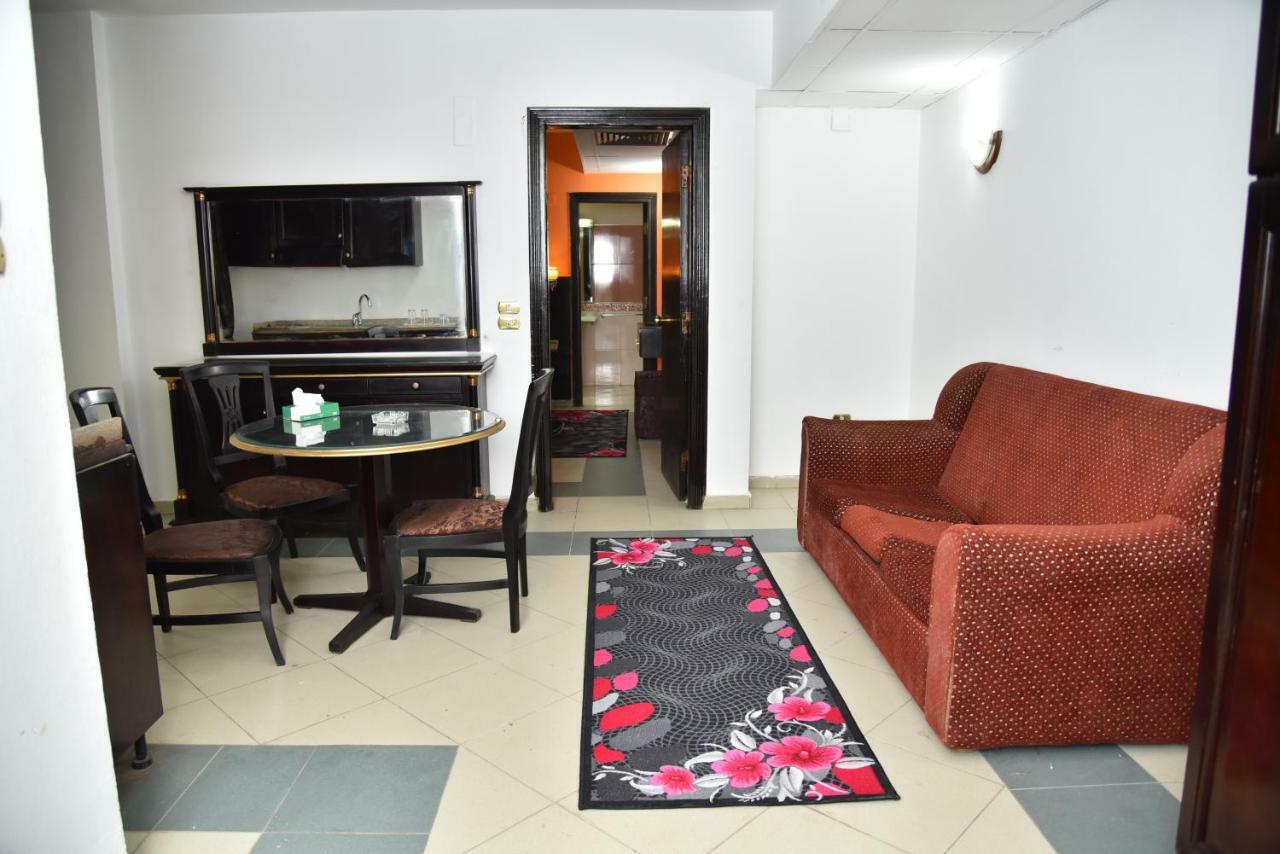 Royal Pyramids Hotel Kairó Kültér fotó